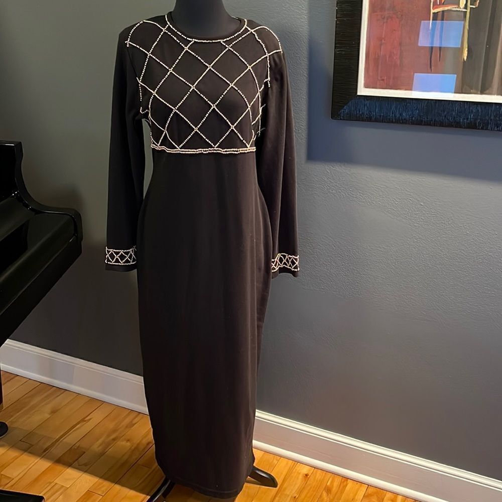 CDC gold bead diamond pattern bodice & cuffs knit maxi. Size 12.